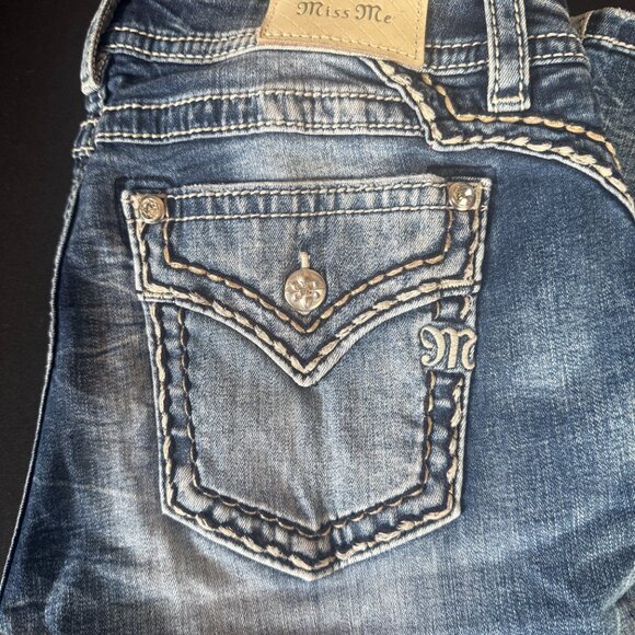 Miss me jeans. Curvy skinny Sz.32 LIKE NEW! - Picture 6 of 6
